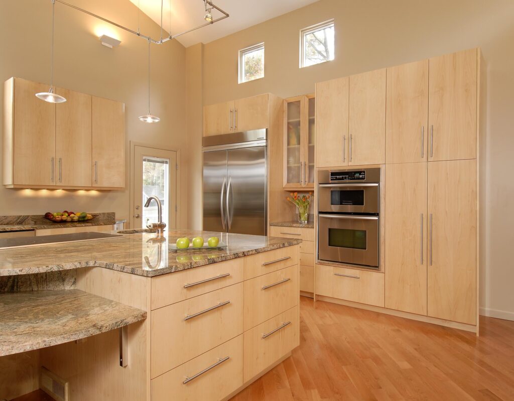 Modern light maple kitchen cabinets